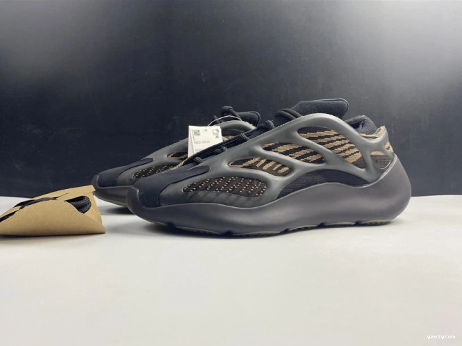 GY0189 ADIDAS V3 700 YEEZY 0809